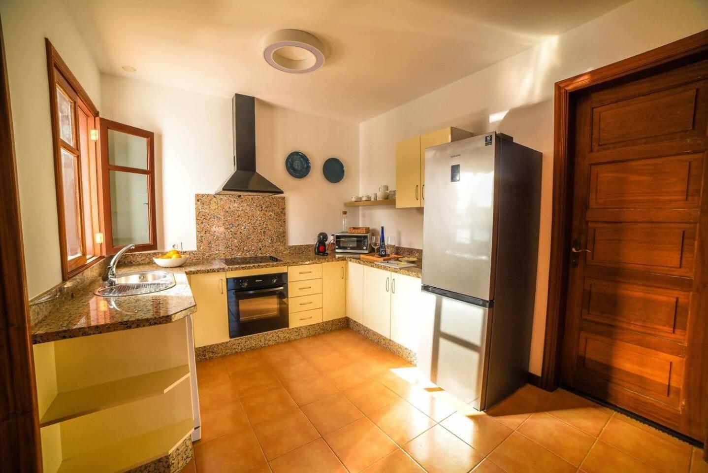Agradable Y Familiar Con Piscina Casa Inima Villa Playa Blanca  Bagian luar foto