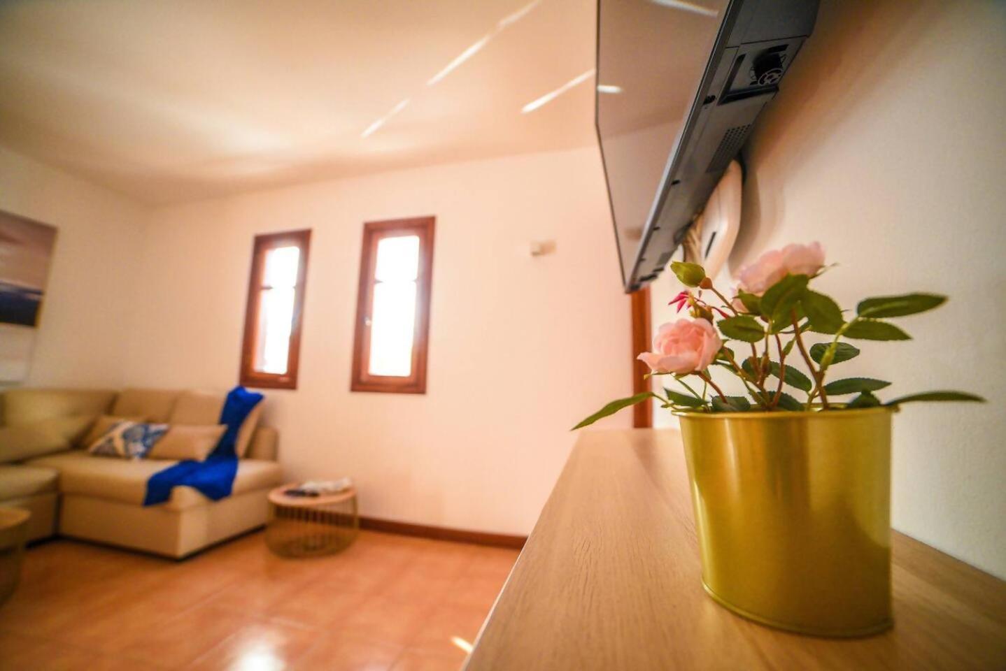 Agradable Y Familiar Con Piscina Casa Inima Villa Playa Blanca  Bagian luar foto